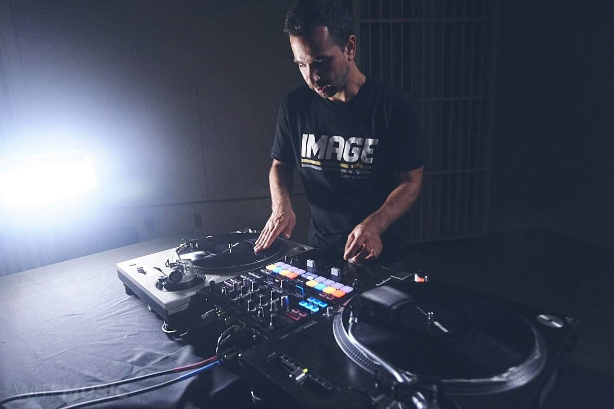 DJ Scare Flare Scratch