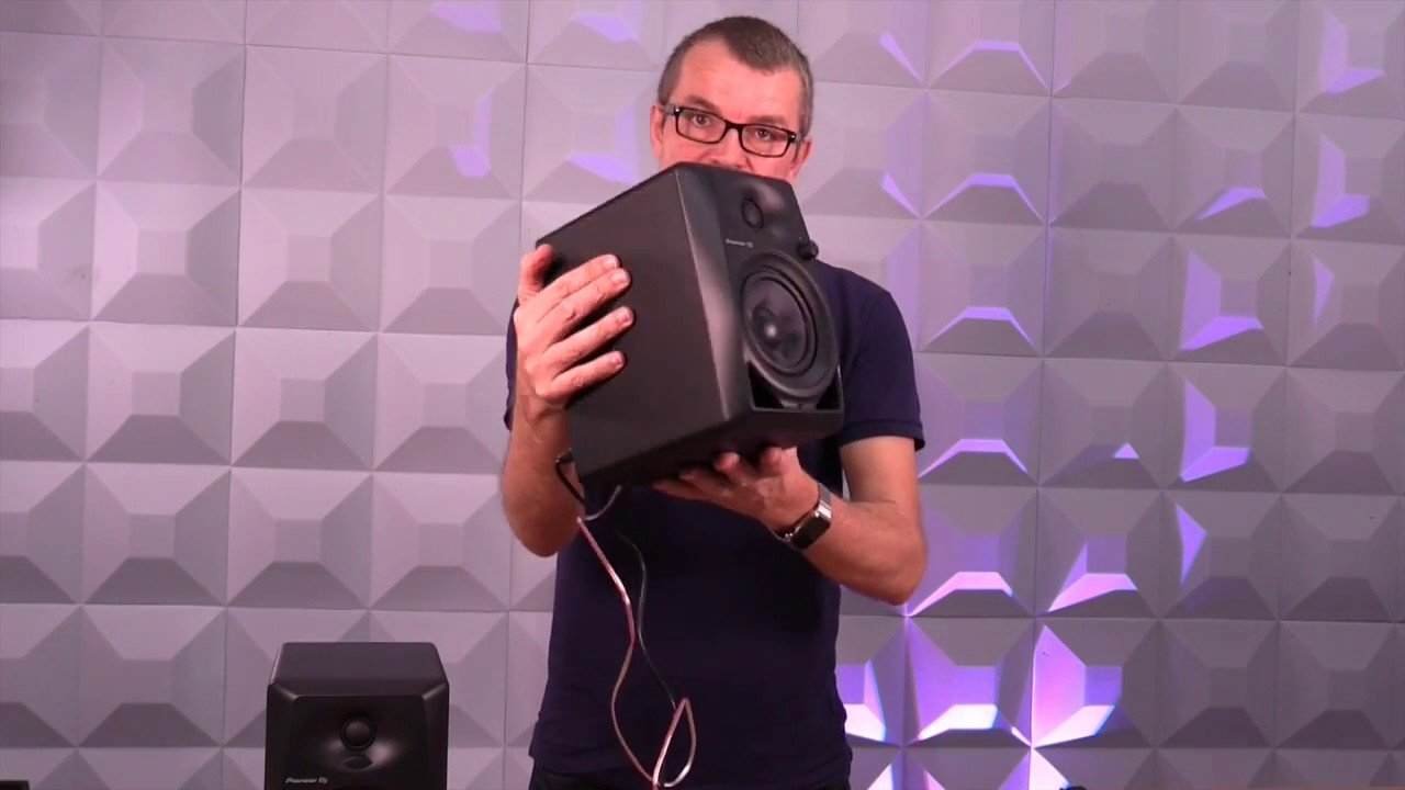 Pioneer DJ DM 40 Pair Desktop Monitors