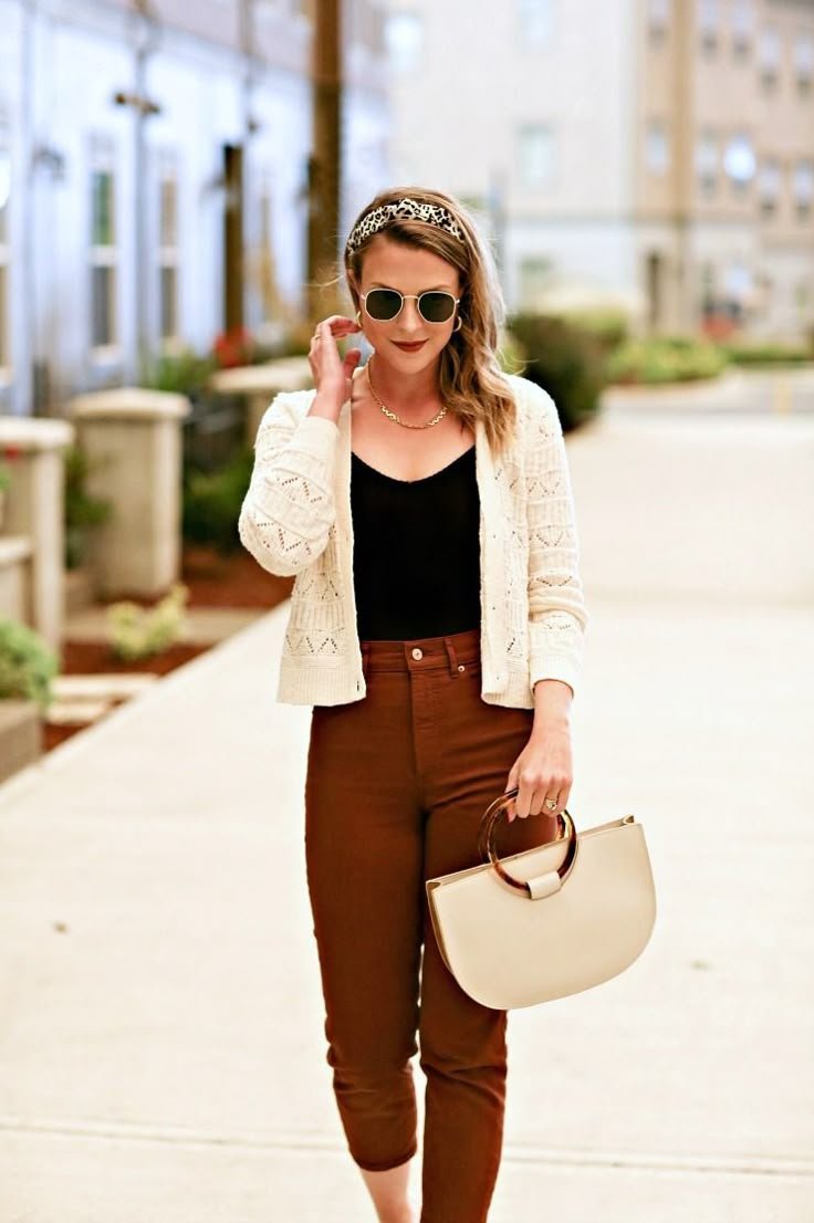 How to style a cropped cardigan for fall - cream cardigan outfit