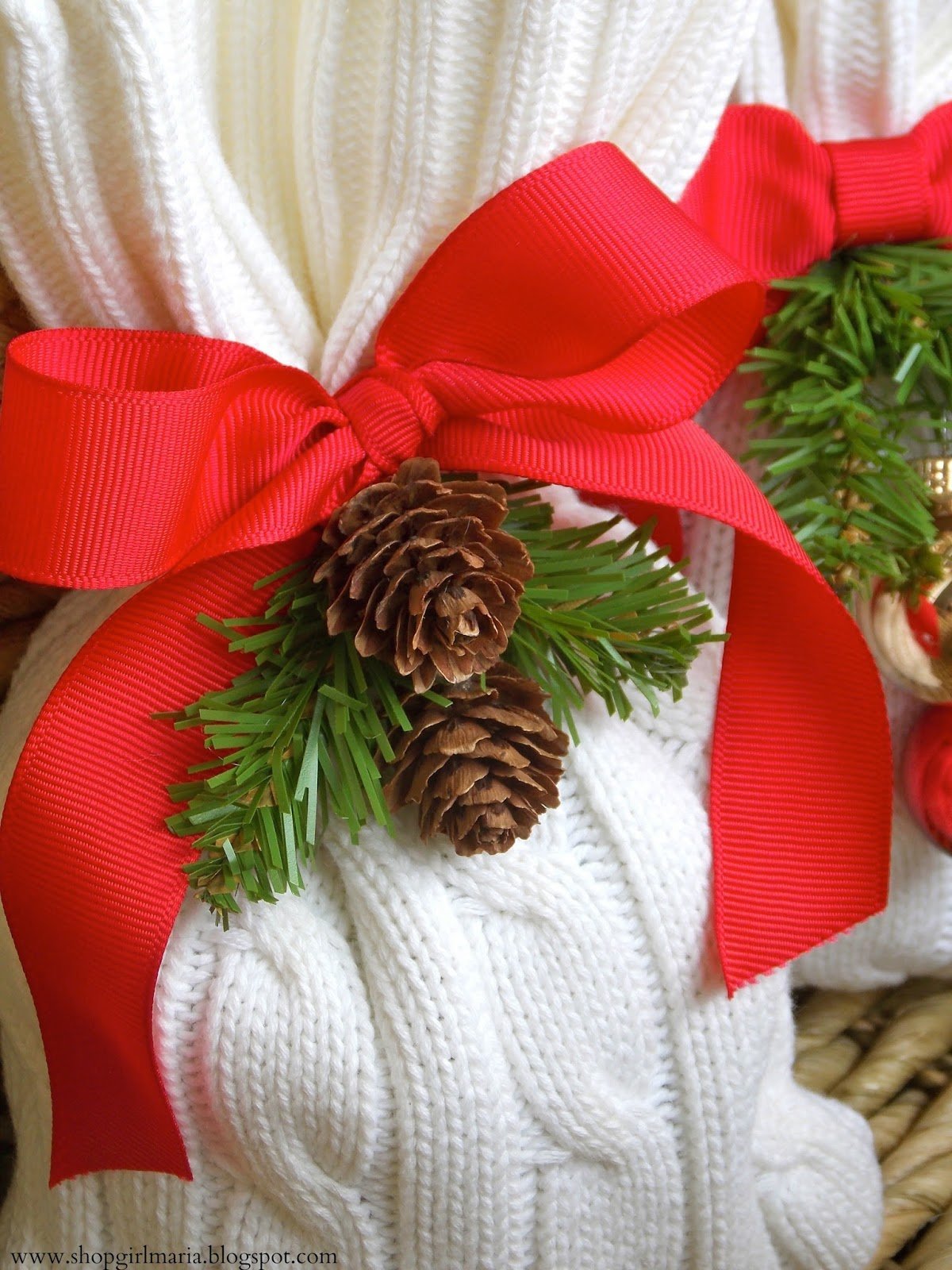 Christmas Treat Bags | A Homemade Living - bow sweater