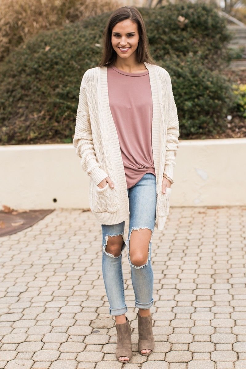 Pin page - cream cardigan outfit