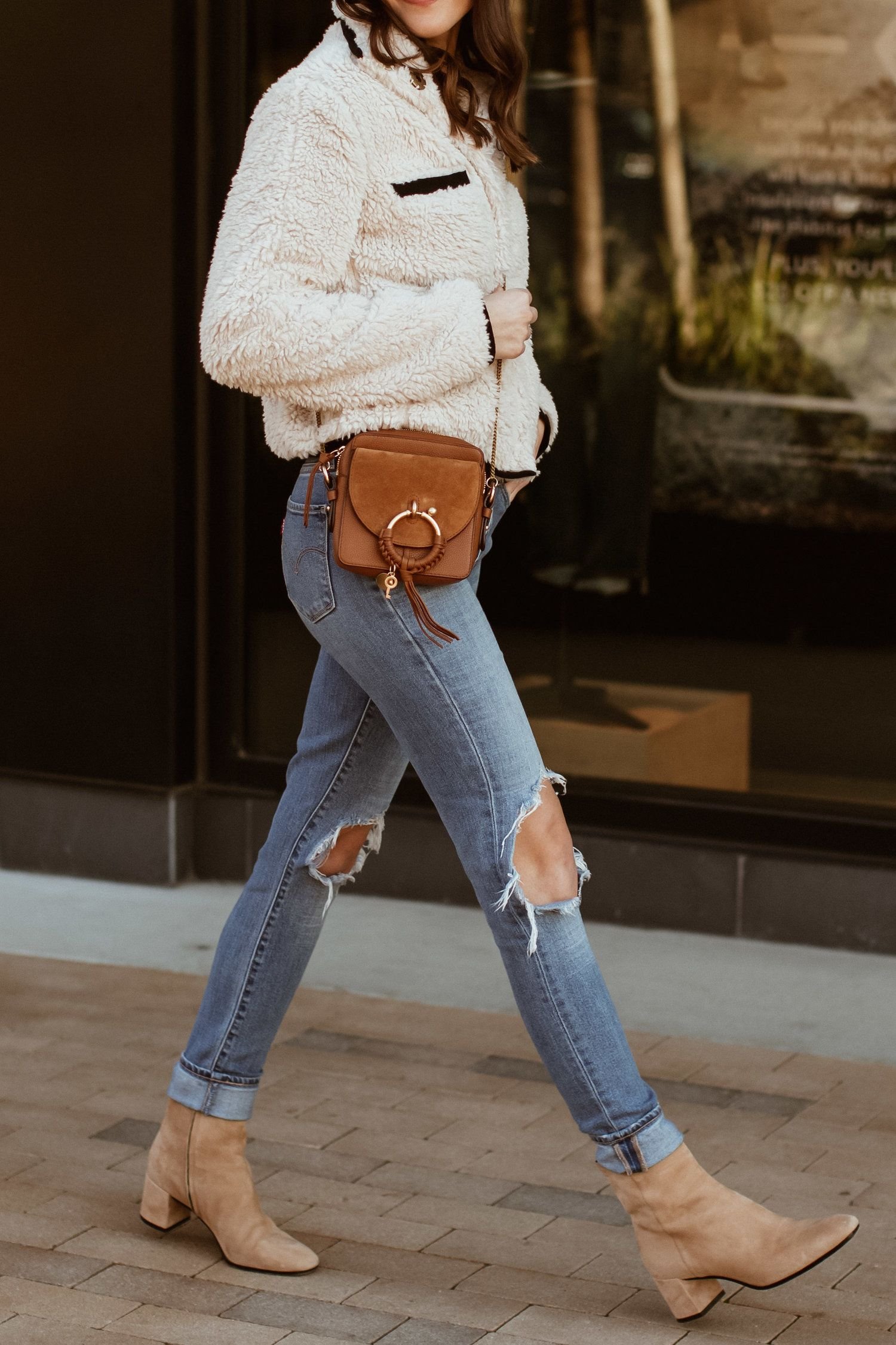 Casual Style with Creamy White Shearling Jacket — Tyler Harless Casual Style with Creamy White Shearling Jacket — Tyler Harless - fleece jacket outfit