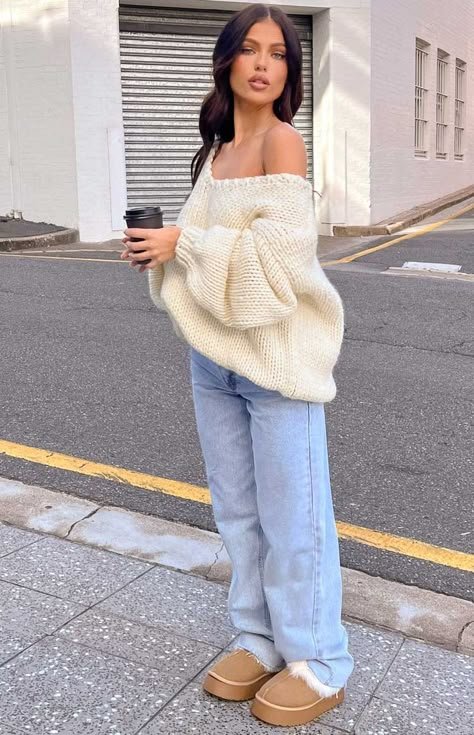 Cream Sweater and Jeans Outfit Cream Sweater and Jeans Outfit - cream sweater outfits