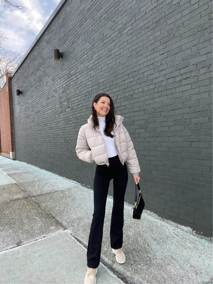 cropped puffer jacket outfit