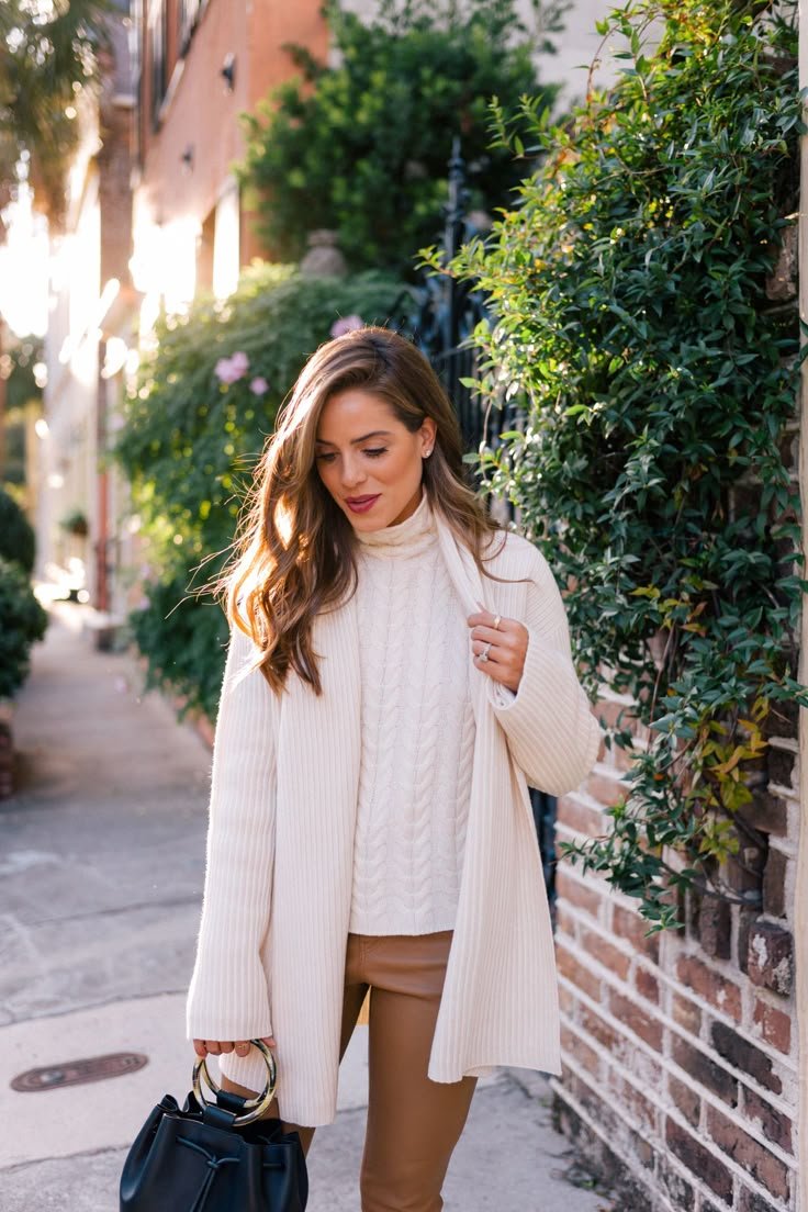 5 Staples of My Winter Wardrobe + Gift Ideas - Julia Berolzheimer 5 Staples of My Winter Wardrobe + Gift Ideas - Julia Berolzheimer - cream sweater outfits