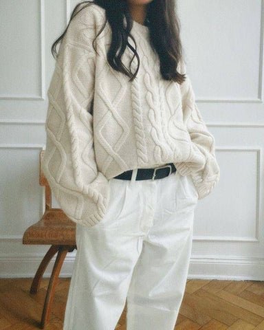 Ultimate Guide to Winter Sweaters – Current Boutique - cute sweaters outfits aesthetic