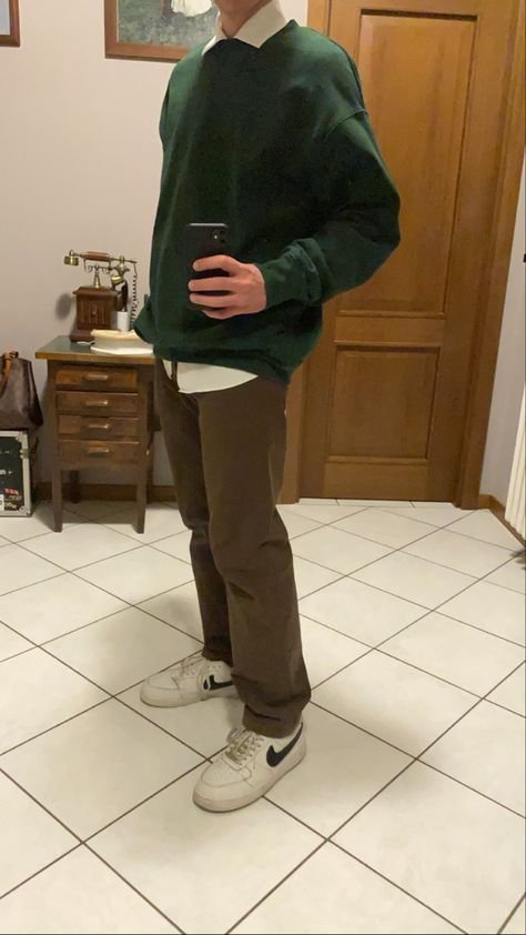 aesthetic green outfits - dark green sweater outfit