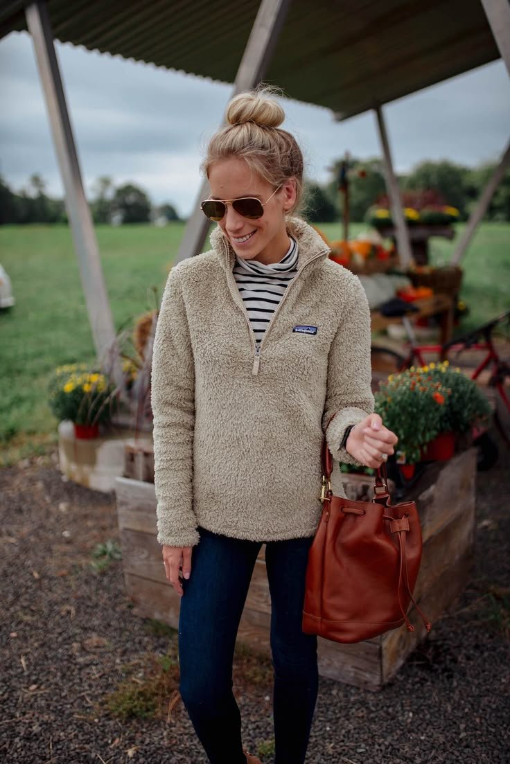 Ultimate Guide To The Best Fleece Pullovers & Jackets - Katie's Bliss Ultimate Guide To The Best Fleece Pullovers & Jackets - Katie's Bliss - fleece jacket outfit