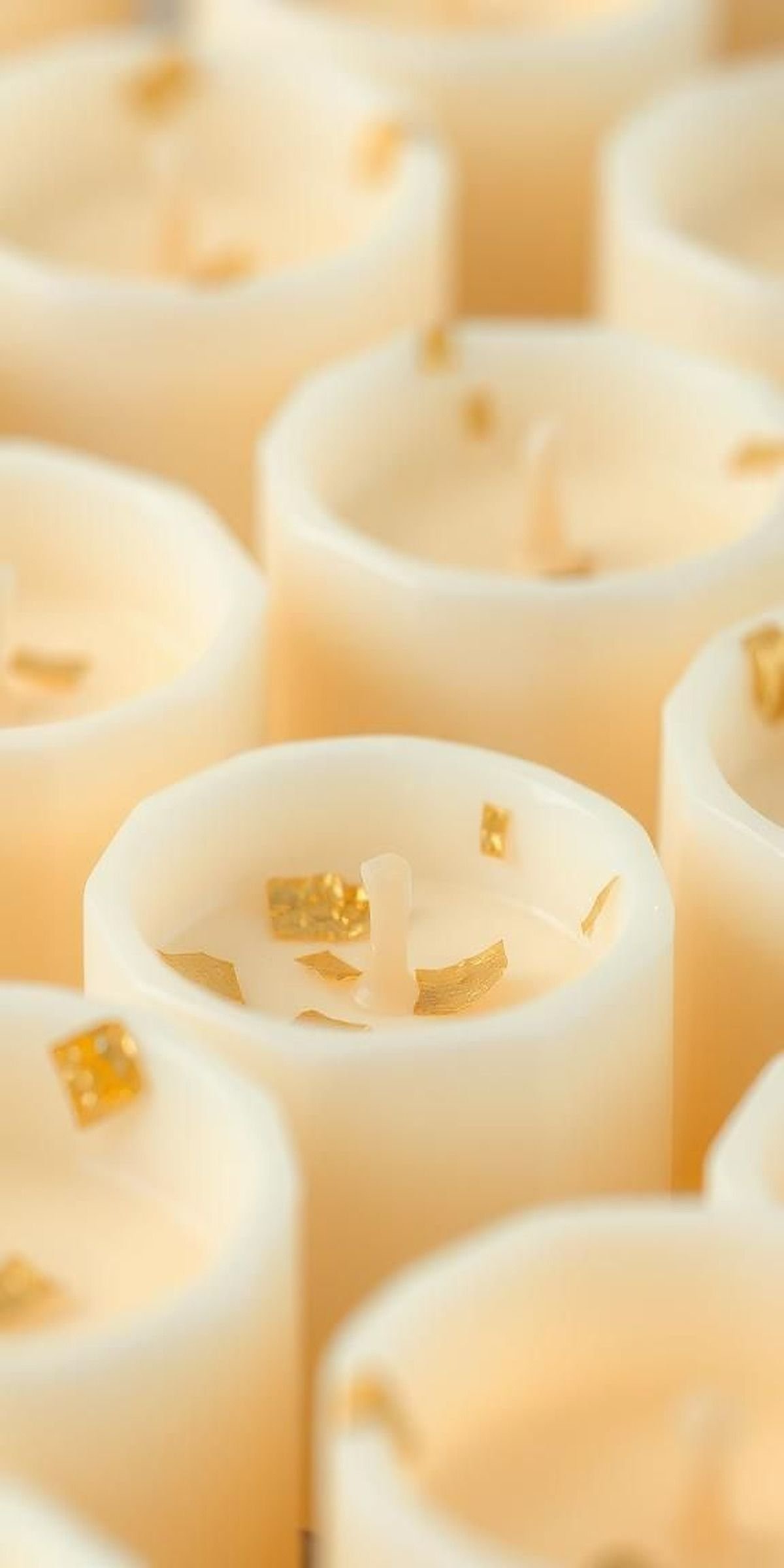 Adding Metallic Accents For Luxe Appeal