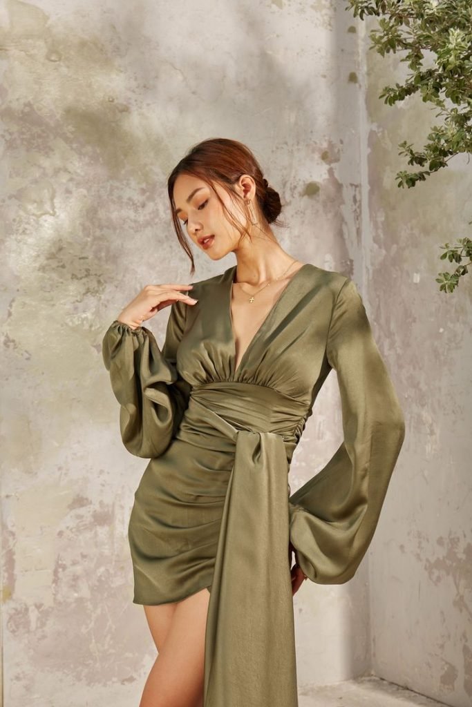 Silk Dresses for Fall 2023: 19 Luxurious Ideas