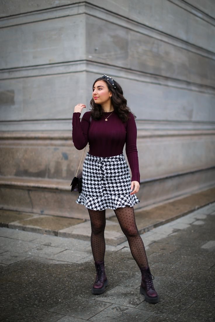 Houndstooth Mini Skirt Outfit – Fashion Blog from Berlin / Food Blog — Streetstyle Blog Germany / Mode Blog Deutschland Houndstooth Mini Skirt Outfit – Fashion Blog from Berlin / Food Blog — Streetstyle Blog Germany / Mode Blog Deutschland - houndstooth skirt outfit