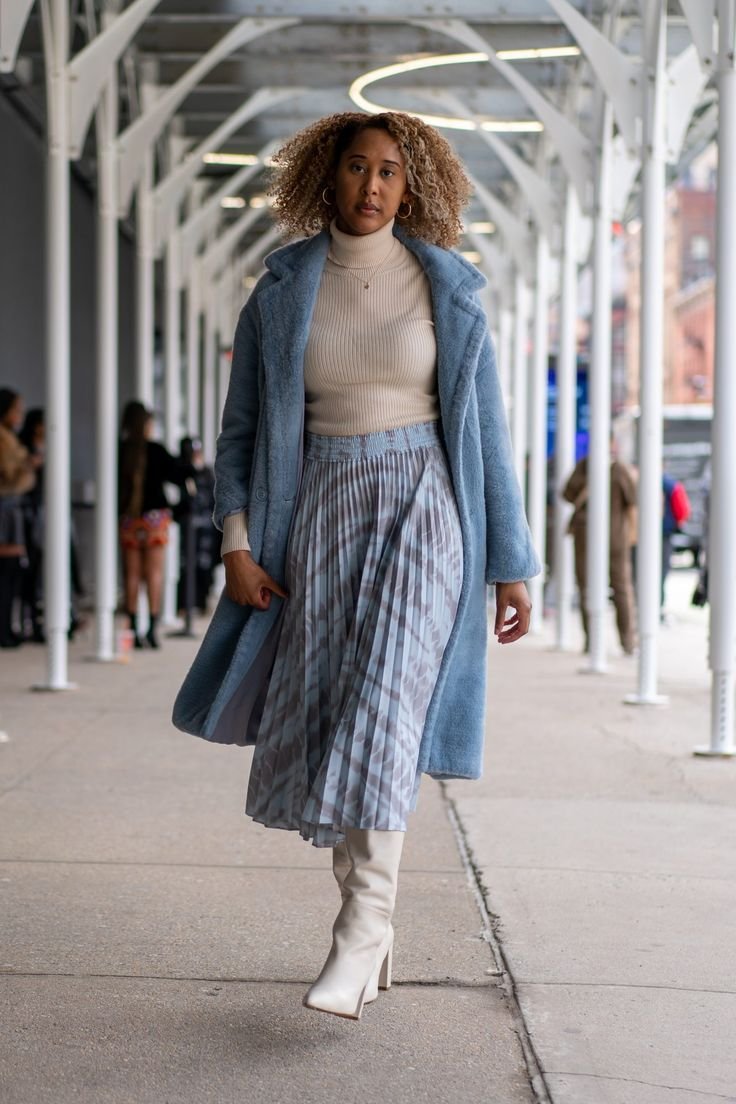 9 Must-Try Pleated Skirt Outfits to Wear Anywhere 9 Must-Try Pleated Skirt Outfits to Wear Anywhere - midi skirt outfit winter