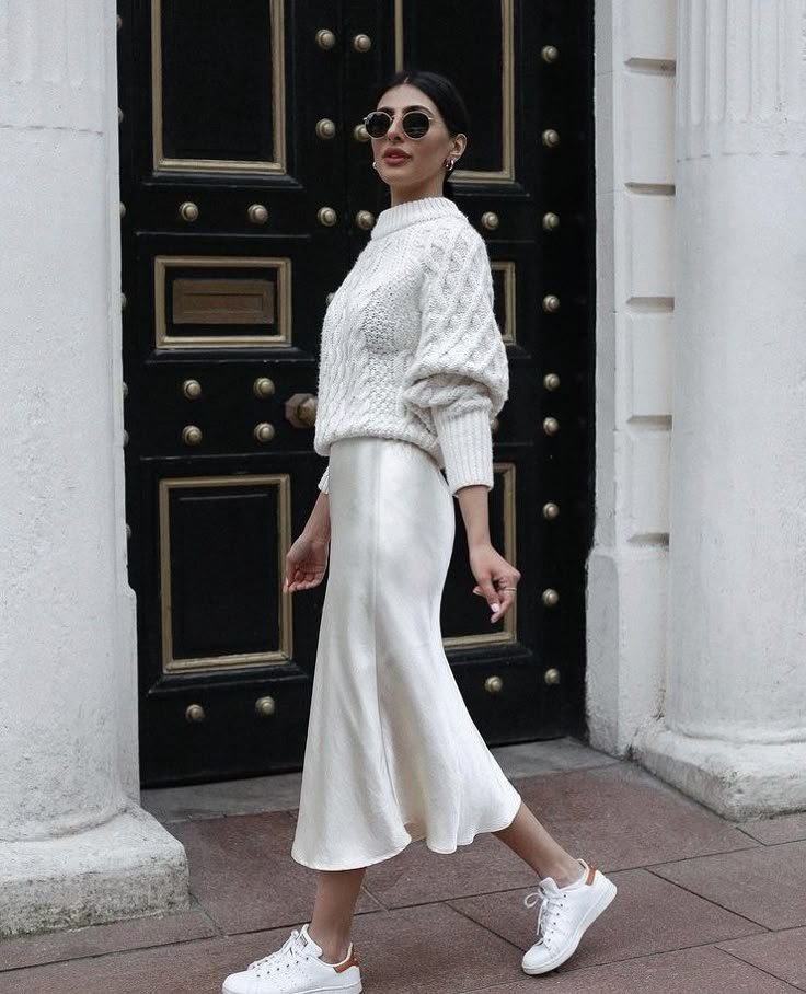 5+ Satin Midi Skirt Outfits To Wear This Winter 5+ Satin Midi Skirt Outfits To Wear This Winter - midi skirt outfit winter