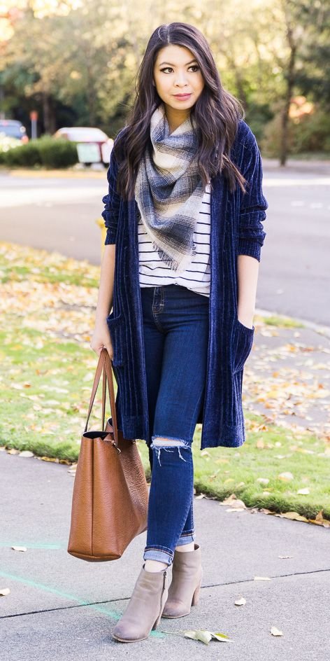 How to style a navy blue cardigan | HOWTOWEAR Fashion How to style a navy blue cardigan | HOWTOWEAR Fashion - navy blue cardigan outfit