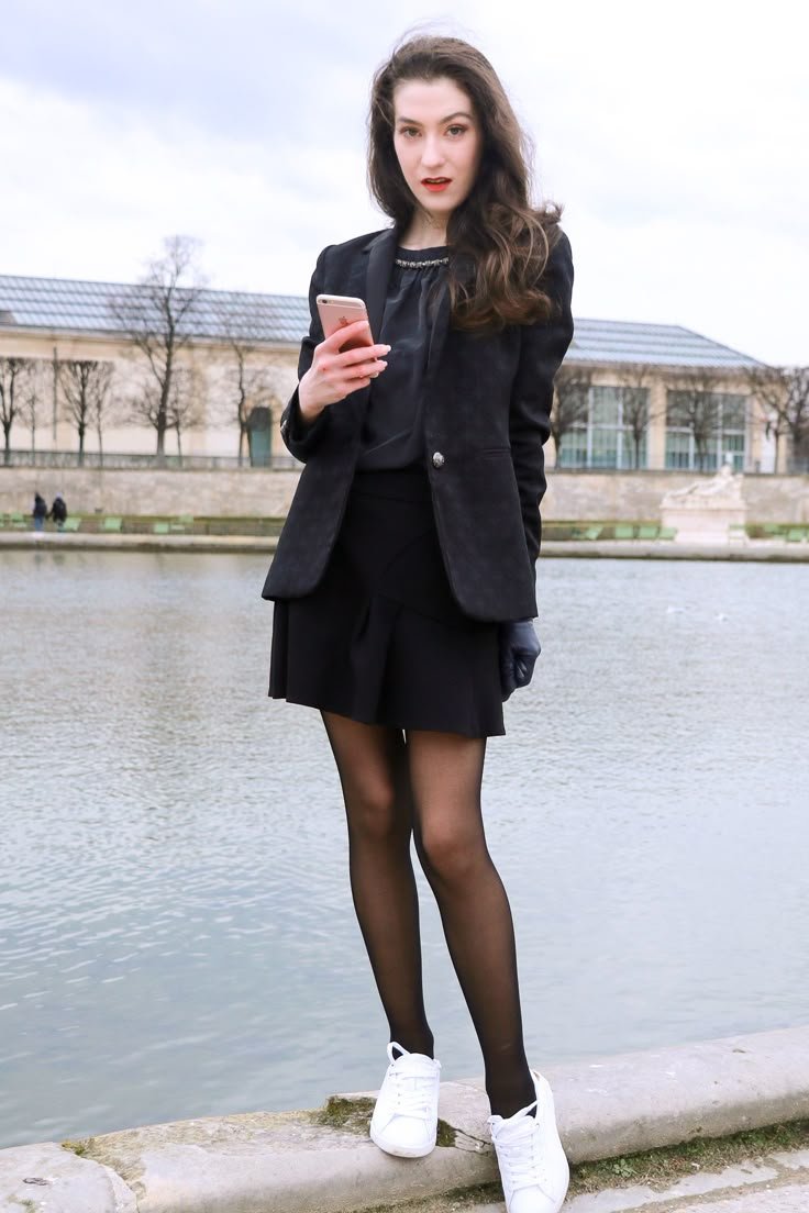What to Wear in Winter 2024? From When You Wake Up? 2024 Fashion Trends And Outfits What to Wear in Winter 2024? From When You Wake Up? 2024 Fashion Trends And Outfits - skirt with tights outfit