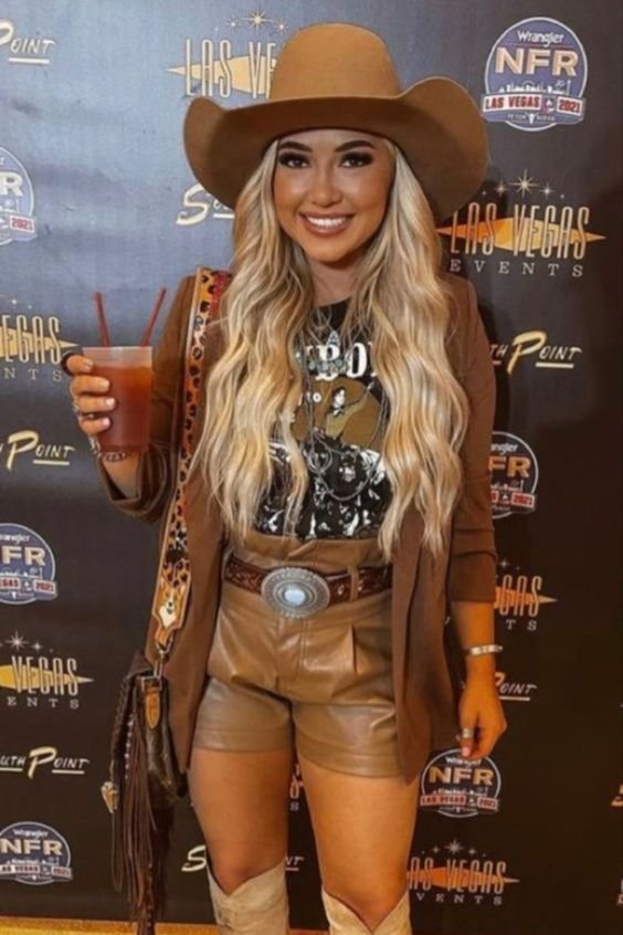 Modern Cowgirl Outfits