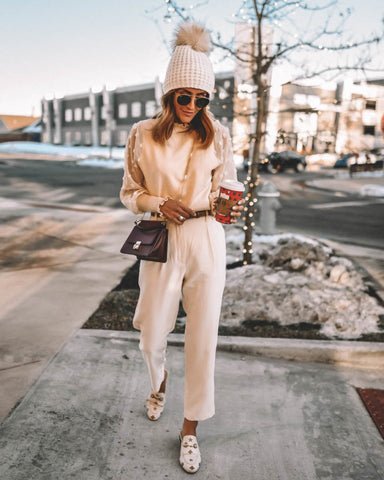 How to Find and Wear Your Perfect Neutral – Current Boutique How to Find and Wear Your Perfect Neutral – Current Boutique - beige sweater outfit