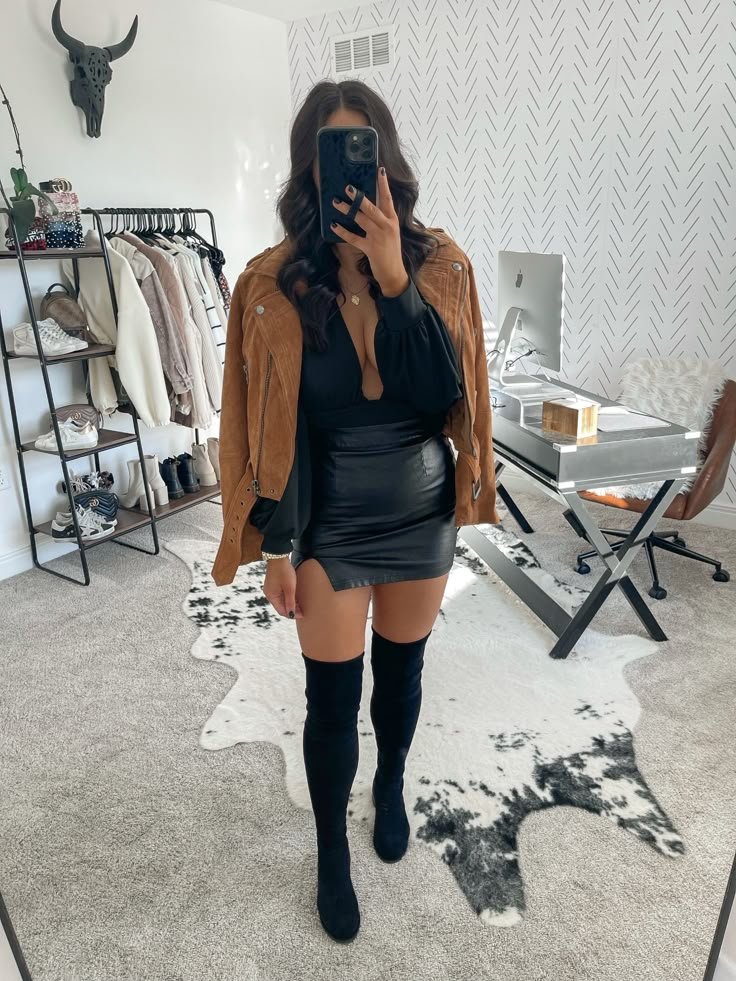 Date Night Outfit Ideas Date Night Outfit Ideas - black mini skirt outfit winter