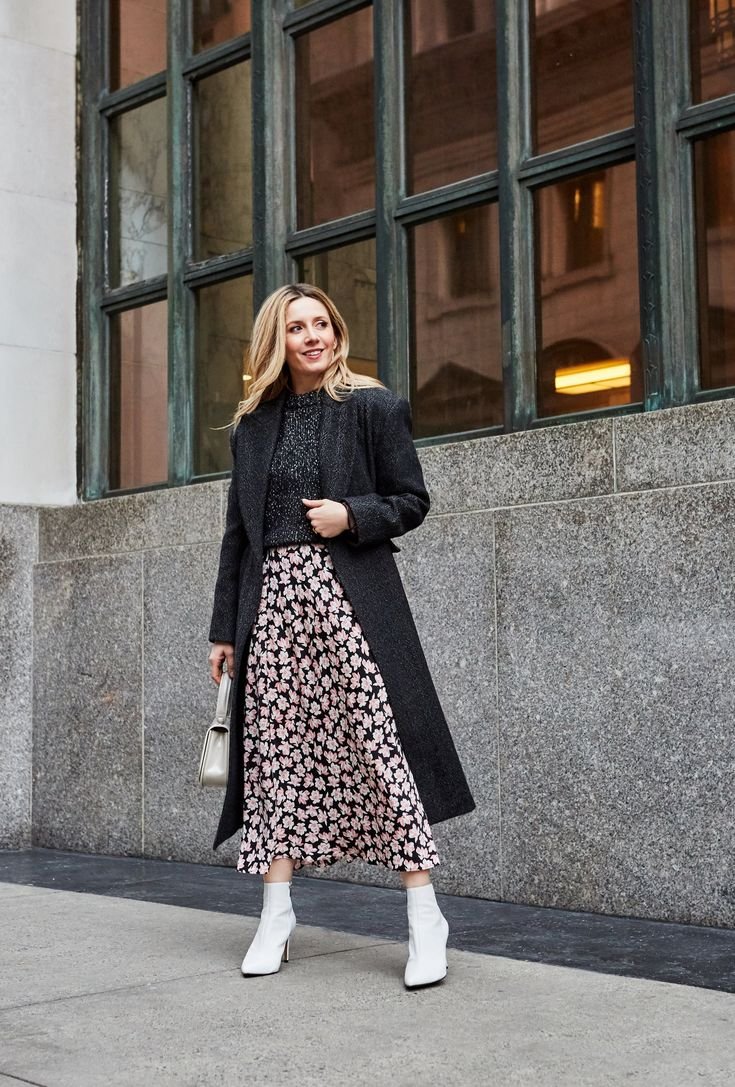9 Cold-Weather Outfits Starring Affordable Pieces For Date Night, Work, and Weekends 9 Cold-Weather Outfits Starring Affordable Pieces For Date Night, Work, and Weekends - winter outfits skirt